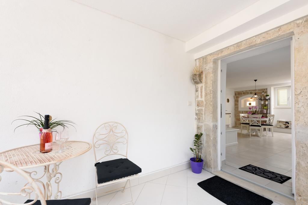Studio Tironi 2 -Sonja Apartment Trogir Exterior foto